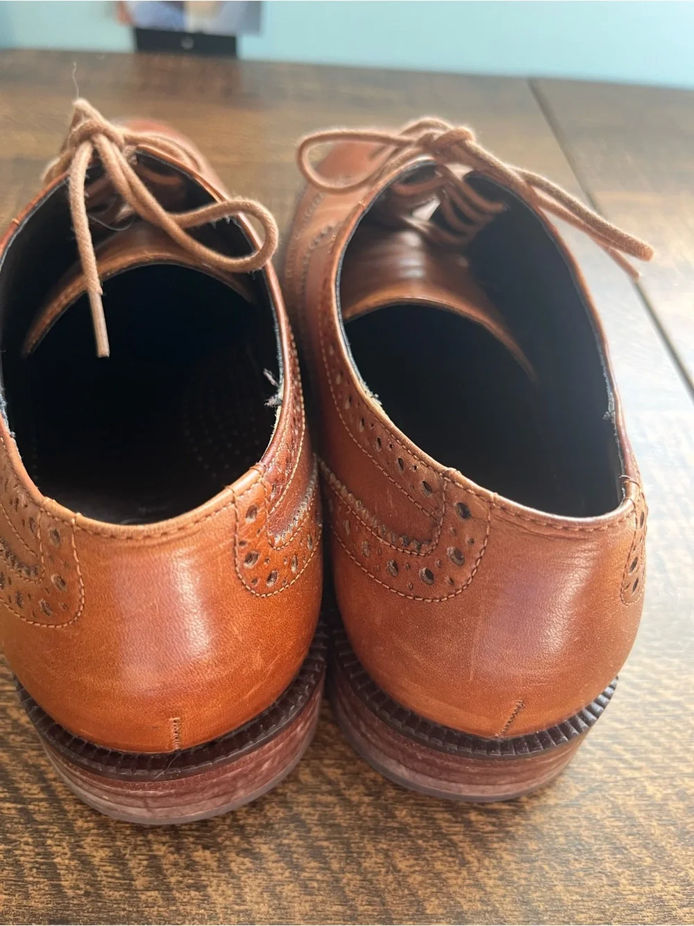 Men's Classic Brown Leather Wingtip Oxfords